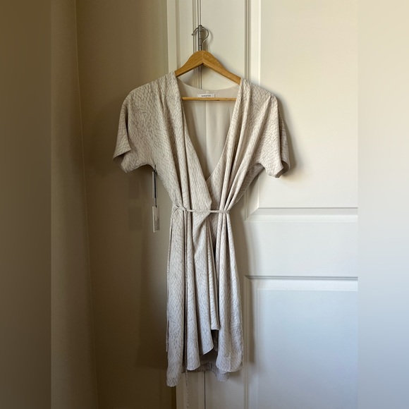 ARITZIA Babaton Wallace Dress Bone/Comet XXS - Picture 1 of 8